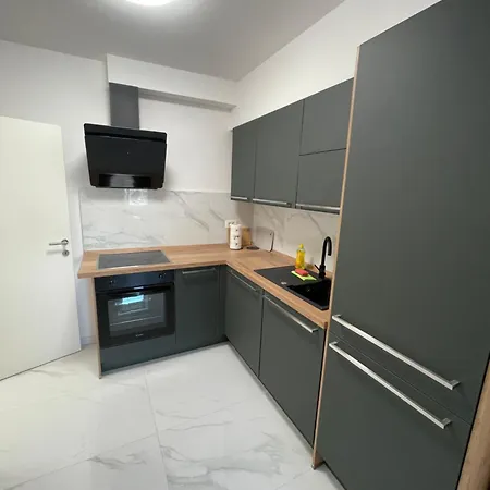 B Apartment Split