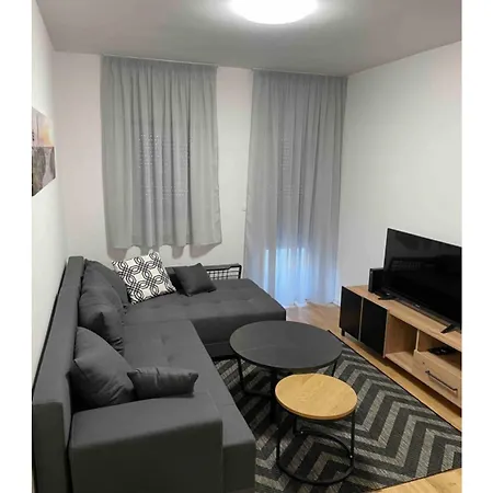 B Apartman *